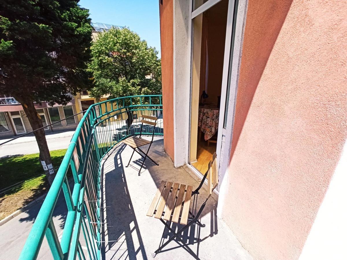 Pink Guest House Obzor Buitenkant foto